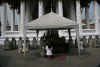 Worshiper Wat Arun